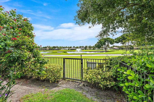7960 Sandhill Court, West Palm Beach, FL 33412