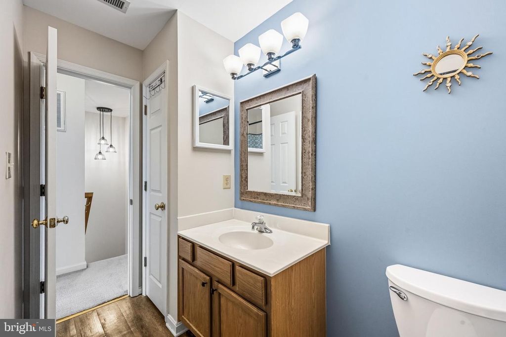 Image 37 of property listing at 7133 WYTHEVILLE CIR, Fredericksburg, VA 22407