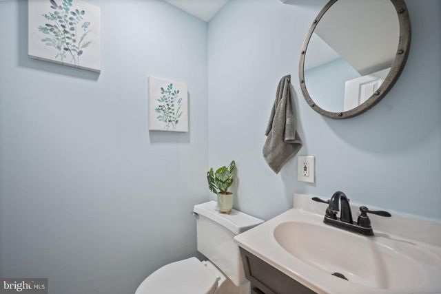 417 MEADOW RD, Baltimore, MD 21206