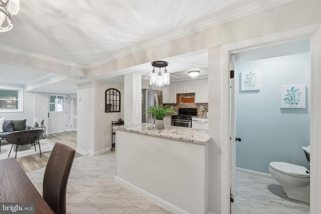 417 MEADOW RD, Baltimore, MD 21206