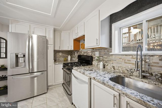 417 MEADOW RD, Baltimore, MD 21206