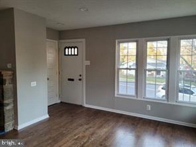 2822 JENKINTOWN RD, Glenside, PA 19038