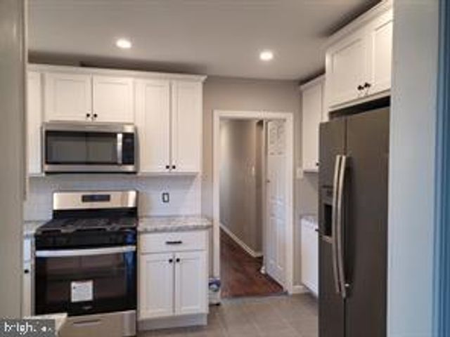 2822 JENKINTOWN RD, Glenside, PA 19038