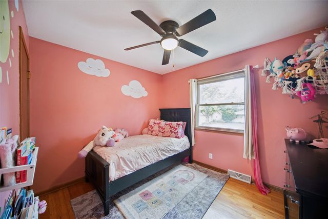 322 SE 10th Street, Ankeny, IA 50021