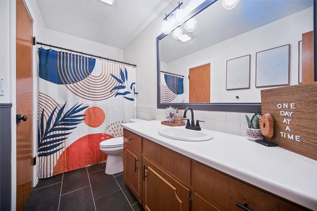 322 SE 10th Street, Ankeny, IA 50021