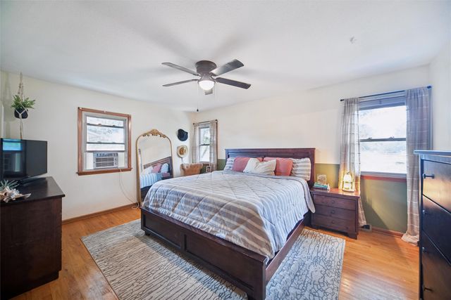 322 SE 10th Street, Ankeny, IA 50021