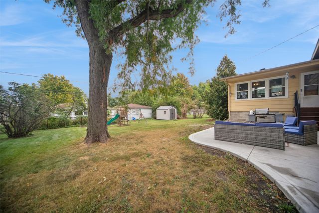 322 SE 10th Street, Ankeny, IA 50021