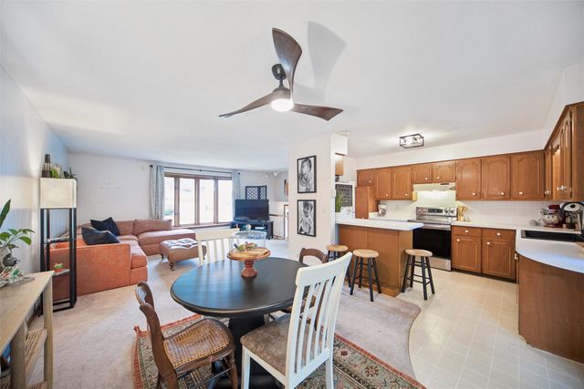 322 SE 10th Street, Ankeny, IA 50021