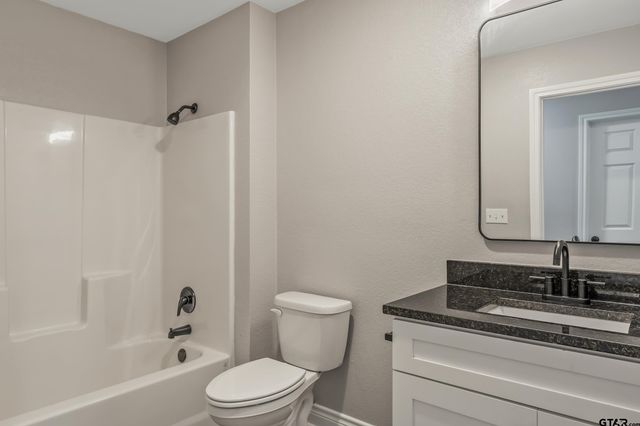 1600 N Spring Ave, Tyler, TX 75701