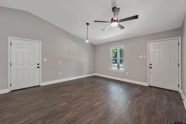 1600 N Spring Ave, Tyler, TX 75701