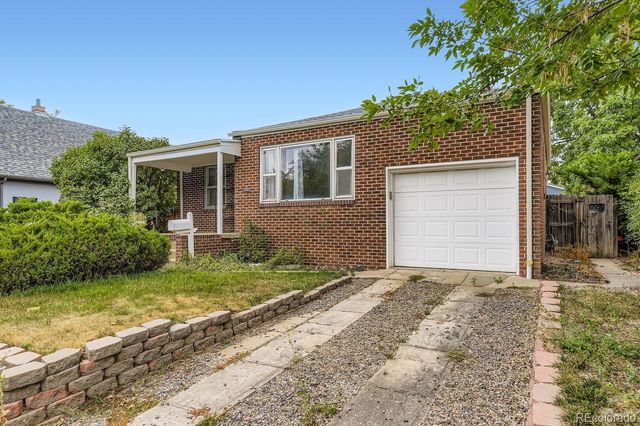 2070 S Grant Street, Denver, CO 80210