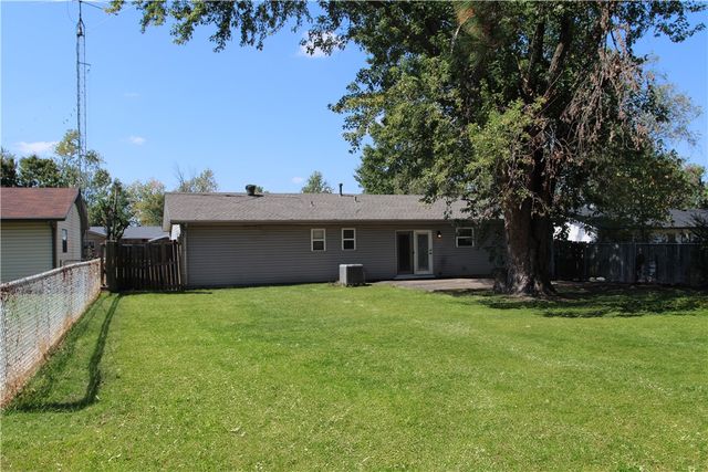 817 N 30th Street, Rogers, AR 72756