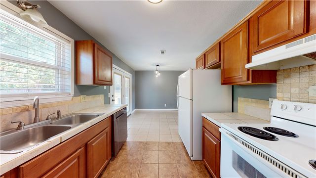 817 N 30th Street, Rogers, AR 72756
