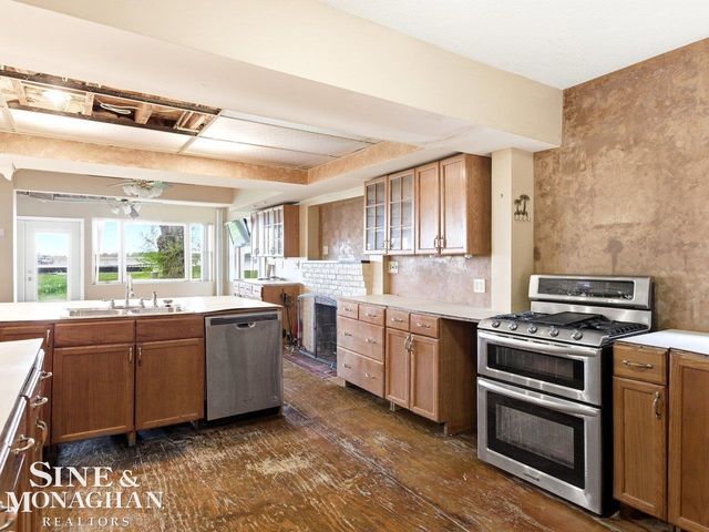6143 Pointe Tremble Road Road, Clay Twp, MI 48001