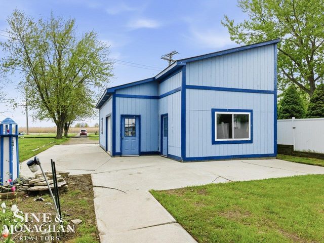 6143 Pointe Tremble Road Road, Clay Twp, MI 48001