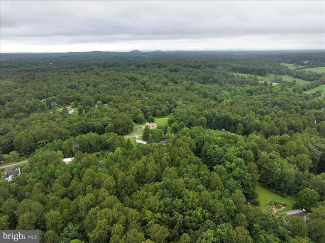 319 FOX HUNTERS LN, Madison, VA 22727