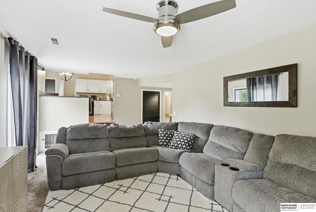 15124 Birch Street, Omaha, NE 68116