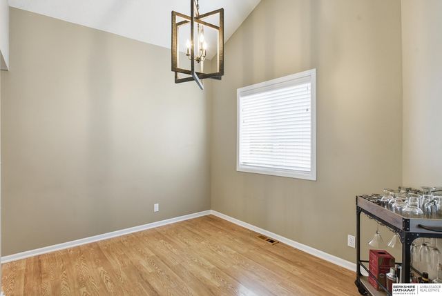 15124 Birch Street, Omaha, NE 68116