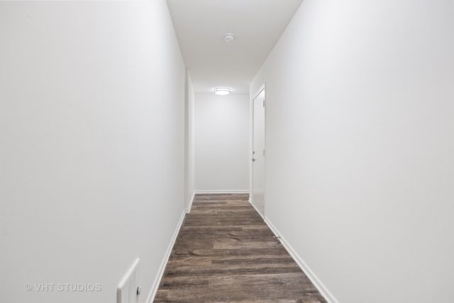 136 Beethoven Court 136, Wheaton, IL 60189