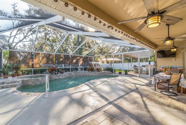 2807 COMMONWEALTH AVENUE, Valrico, FL 33594