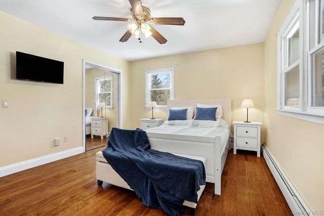 4 Laura Drive, Airmont, NY 10952