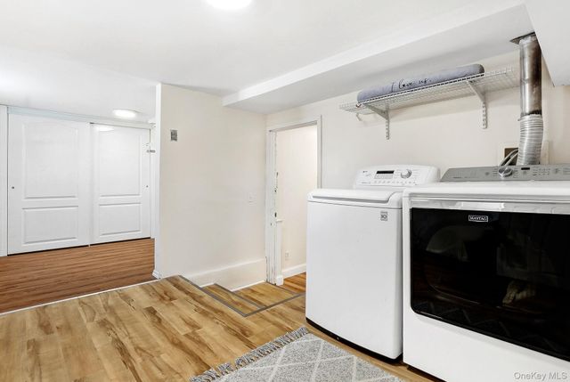 4 Laura Drive, Airmont, NY 10952