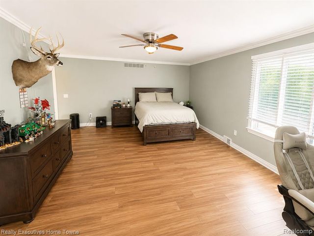 1395 Country Club Road, Bloomfield Hills, MI 48304