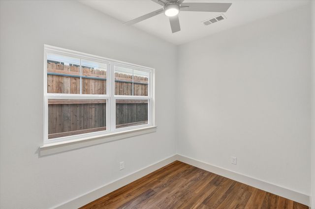 500 E Kimball Street 1, Mansfield, TX 76063