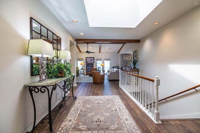 812 Broadmoor Drive, Huntsville, TX 77340