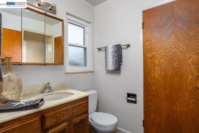 17774 17774 Trenton Dr, Castro Valley, CA 94546