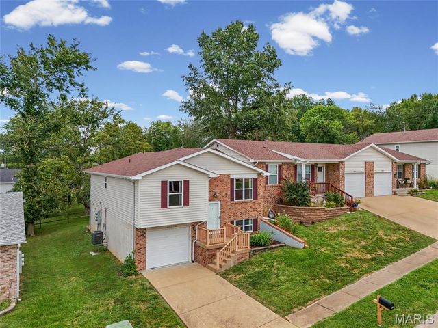 2205 Berrywood Court, Arnold, MO 63010