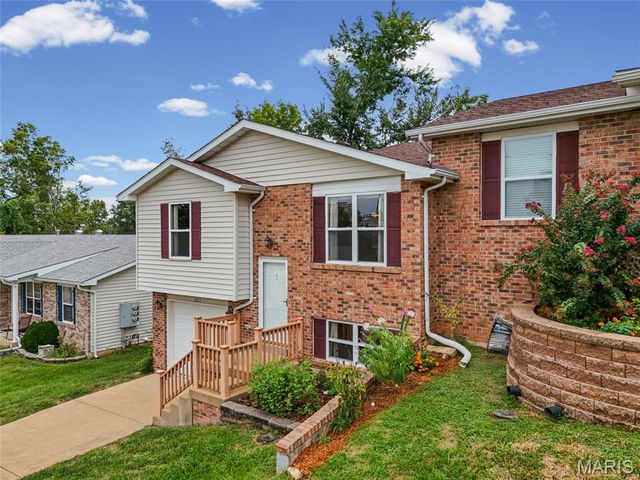 2205 Berrywood Court, Arnold, MO 63010