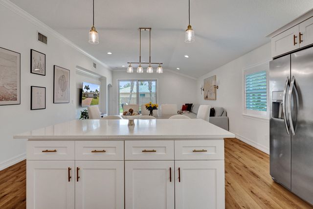 17572 W Cinquez Park Rd Road W, Jupiter, FL 33458