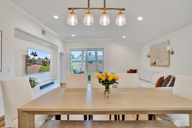 17572 W Cinquez Park Rd Road W, Jupiter, FL 33458