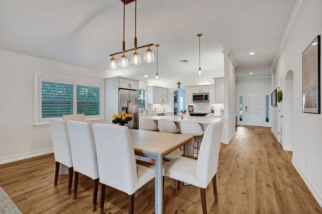 17572 W Cinquez Park Rd Road W, Jupiter, FL 33458