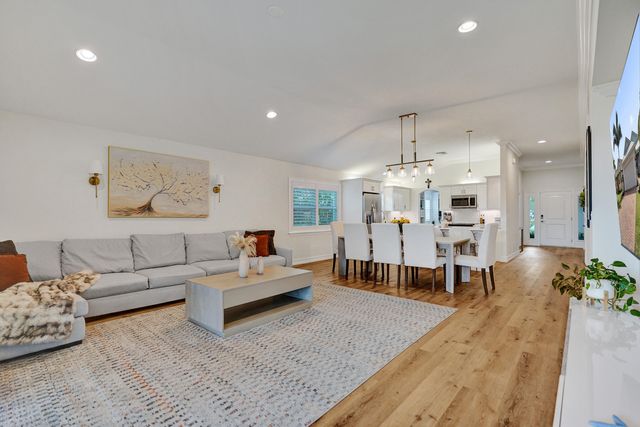 17572 W Cinquez Park Rd Road W, Jupiter, FL 33458