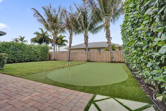 17572 W Cinquez Park Rd Road W, Jupiter, FL 33458