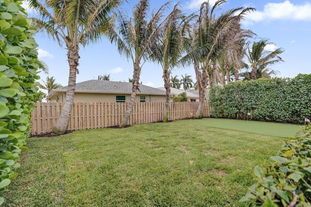 17572 W Cinquez Park Rd Road W, Jupiter, FL 33458