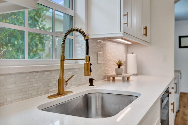 17572 W Cinquez Park Rd Road W, Jupiter, FL 33458