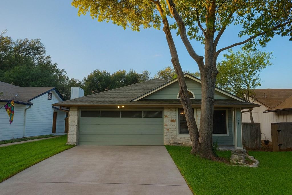 12806 Margit DR, Austin, TX 78729