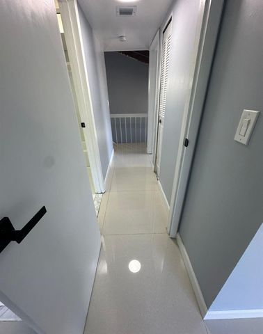 8350 N Missionwood Circle C-21, Miramar, FL 33025