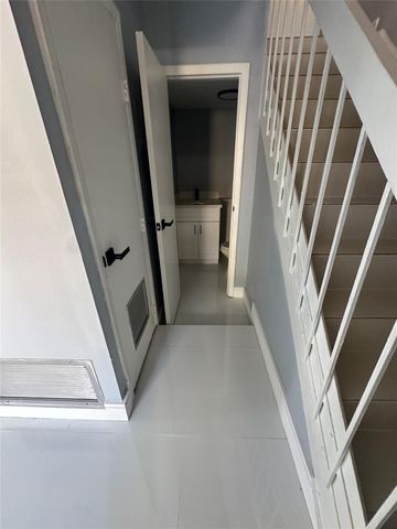 8350 N Missionwood Circle C-21, Miramar, FL 33025