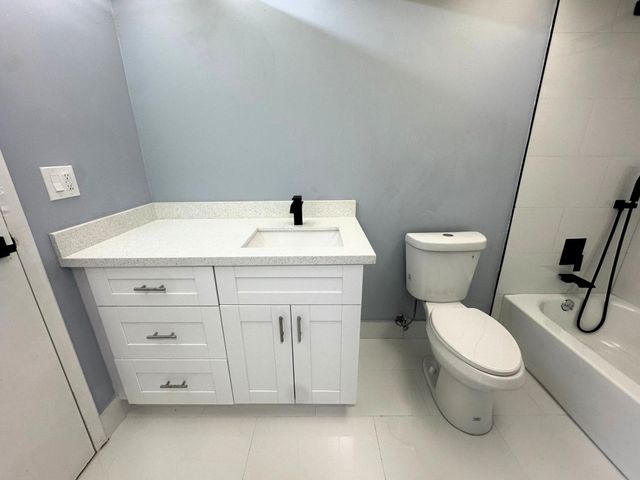 8350 N Missionwood Circle C-21, Miramar, FL 33025