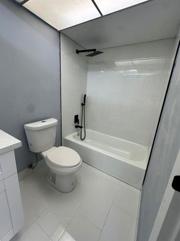 8350 N Missionwood Circle C-21, Miramar, FL 33025