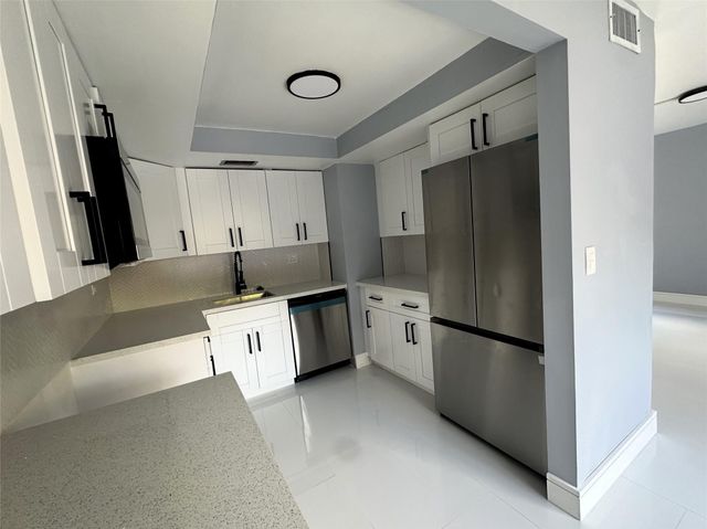 8350 N Missionwood Circle C-21, Miramar, FL 33025