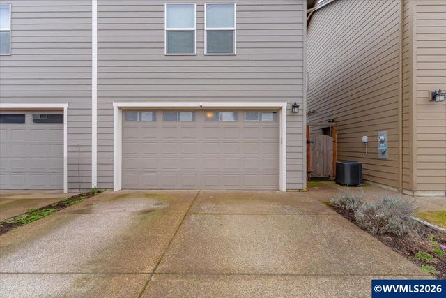 1830 SE Hankel St, Dallas, OR 97338