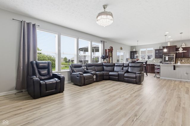 2438 Southward Drive, Greenwood, IN 46143