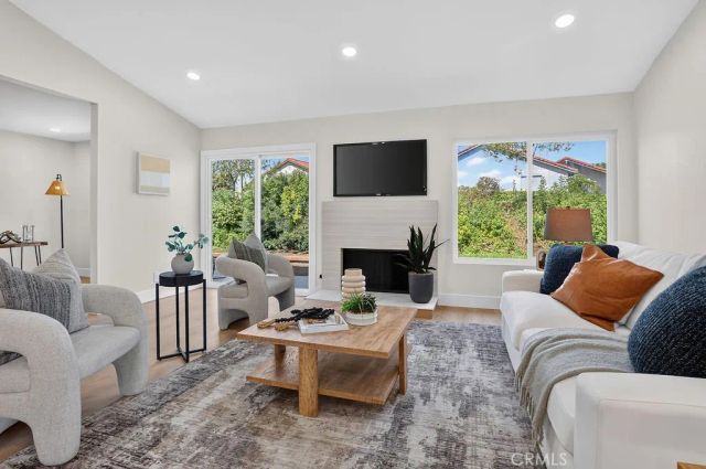 24056 Calendula, Mission Viejo, CA 92692
