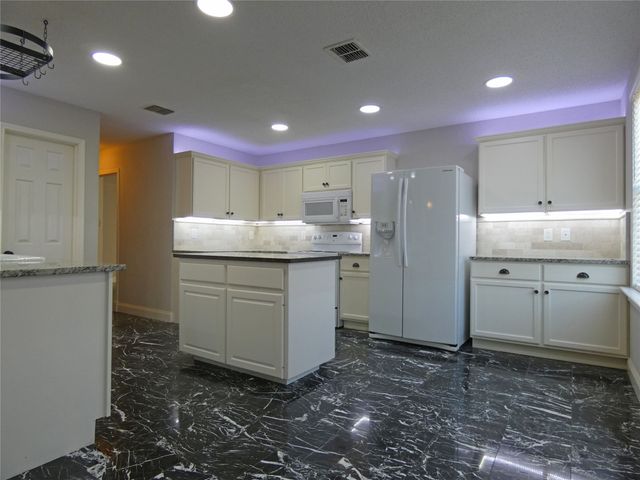 5613 Camarillo Drive, Fort Worth, TX 76244