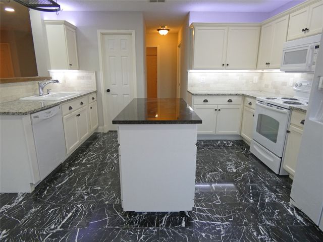 5613 Camarillo Drive, Fort Worth, TX 76244